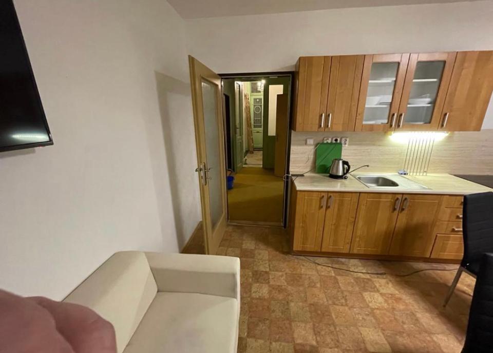 Apartment Red&black Centr, Na Hradbach 118 Ostrava