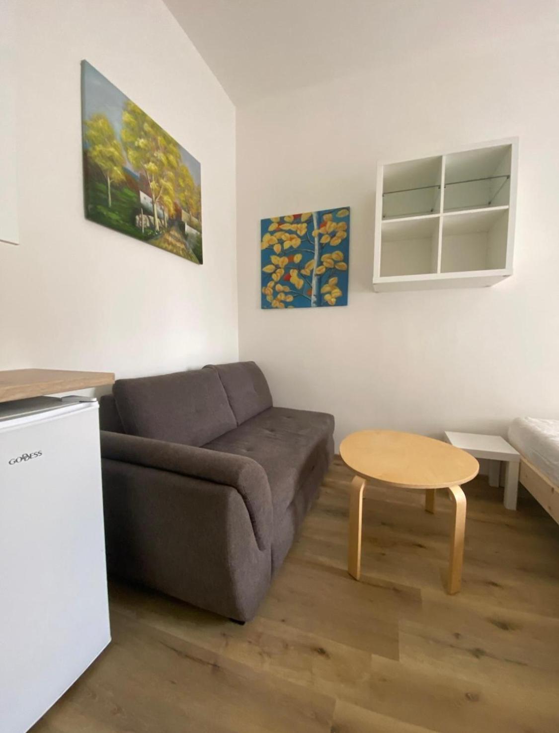 Appartement Red&black Centr, Na Hradbach 118 *
